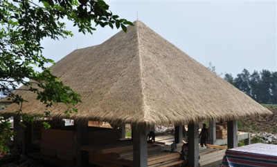 人造農家樂茅草瓦供應商哪家比較好 人造稻草