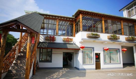 又一行紛紛倒閉,曾是城里人都想去的地方,為何現在不行了