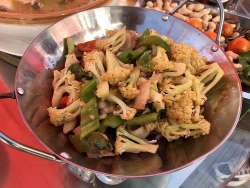 周末驅車40公里吃農家樂,8口之家才花270元,朋友笑話老板太傻