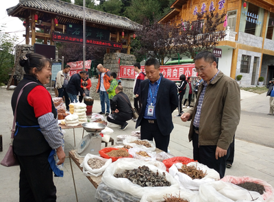 我區積極開展曾家山旅游市場安全檢查